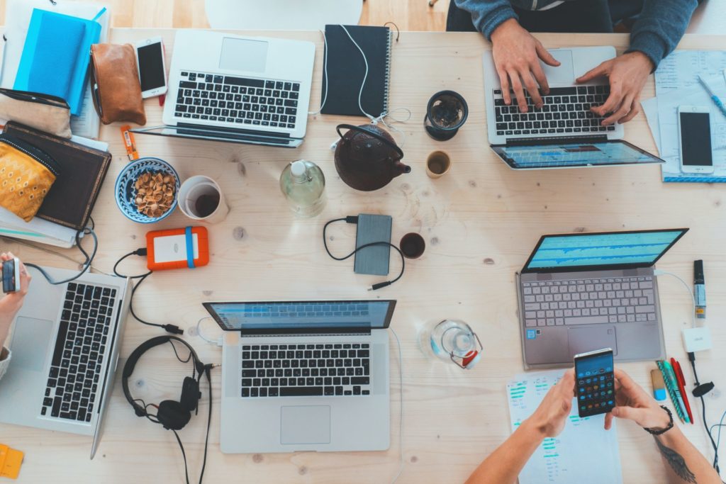 dispositifs de communication efficaces, produits, solutions marketing, marketing opérationnel, marvin-meyer-SYTO3xs06fU-unsplash